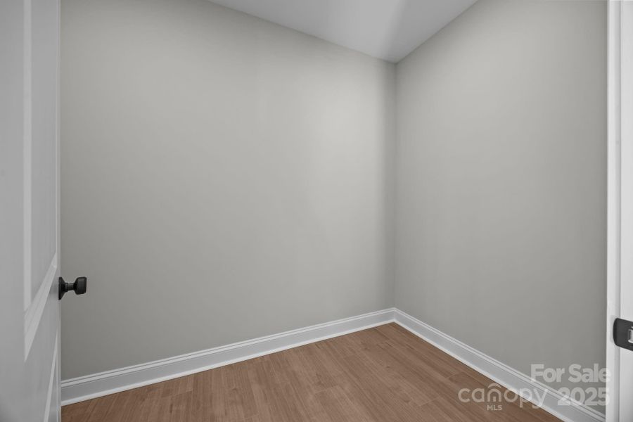 Spacious, unfurnished interior of a new home in , Lincolnton (Image 26).