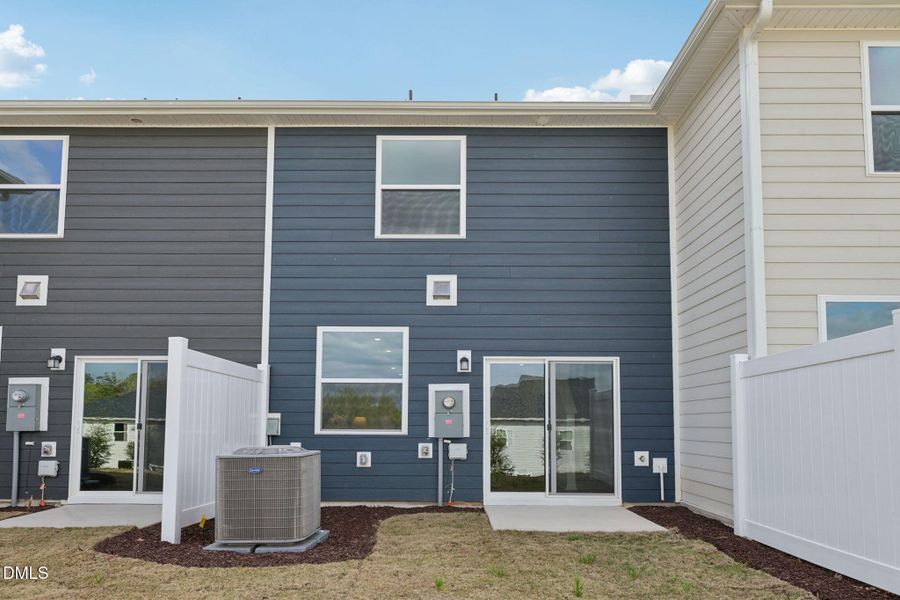 30-web-or-mls-2027 Oakdale Dr-S3103-030