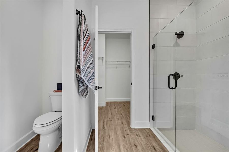 Furnished interior view inside a new home in , Spring Hill (Image 16).