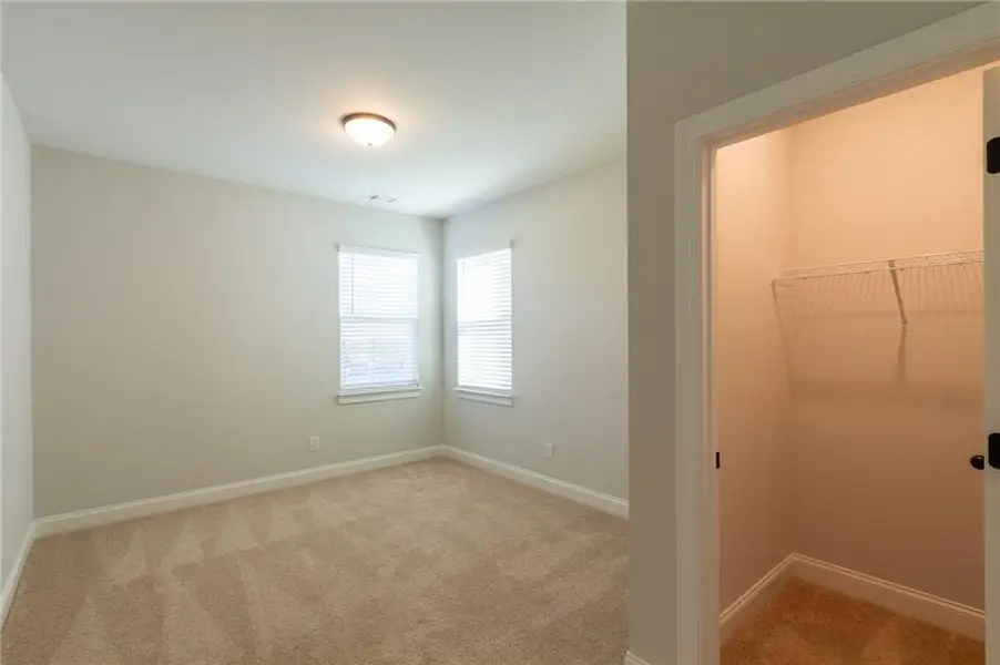 Spacious, unfurnished interior of a new home in , Hoschton (Image 24).