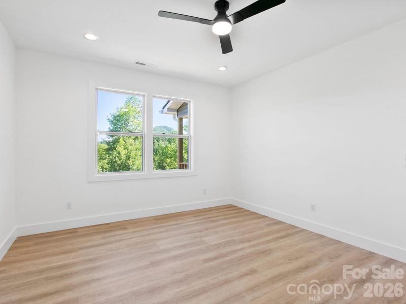 Spacious, unfurnished interior of a new home in , Old Fort (Image 18).