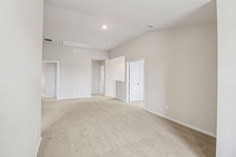 Spacious, unfurnished interior of a new home in Pine Lake Cove - Premier Series, Montgomery (Image 23).
