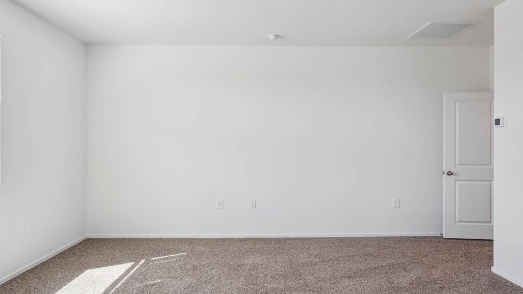 Spacious, unfurnished interior of a new home in Carlton Commons, Casa Grande (Image 24).