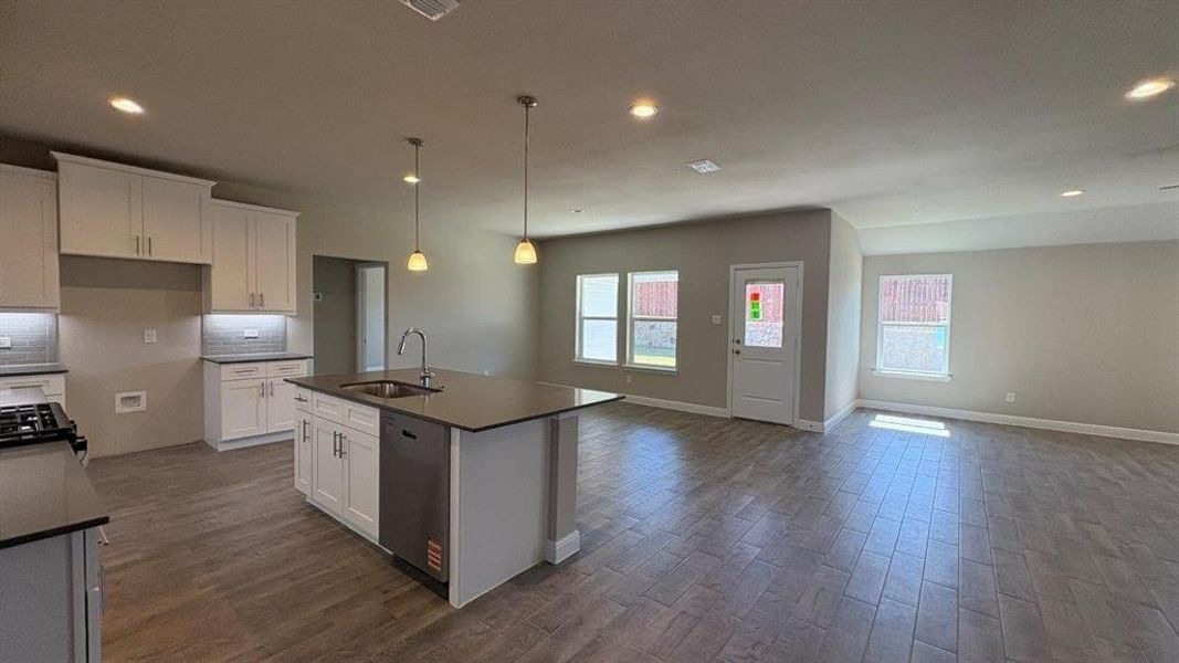 Image 25 of a home in Sandstone Estates.