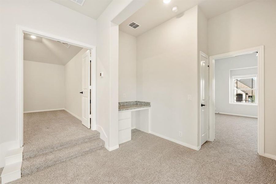 Image 40 of a home in Coyote Crossing. Image 40 of a home in Coyote Crossing.