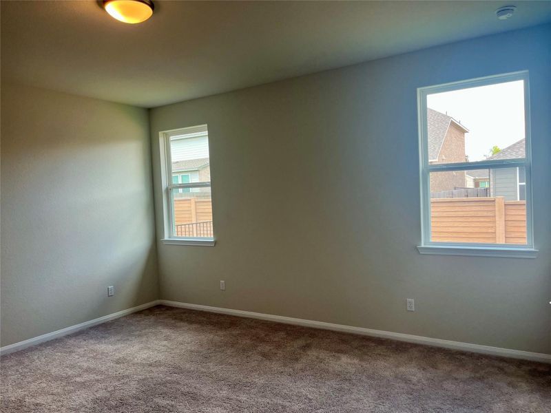 Spacious, unfurnished interior of a new home in Anthem Cottages, Kyle (Image 11).