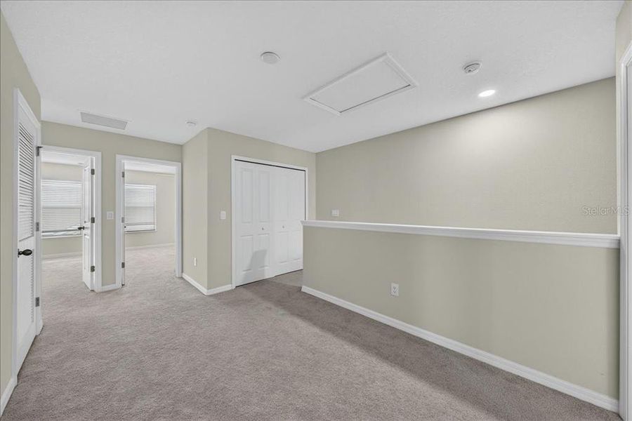 Spacious, unfurnished interior of a new home in Calusa Creek, Riverview (Image 45).