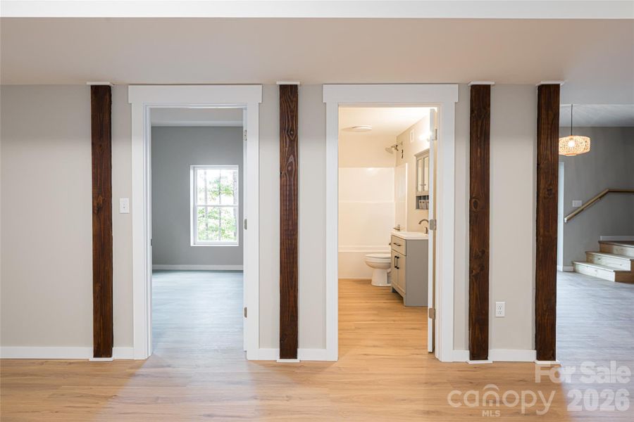 Additional room and full bath for guest suite