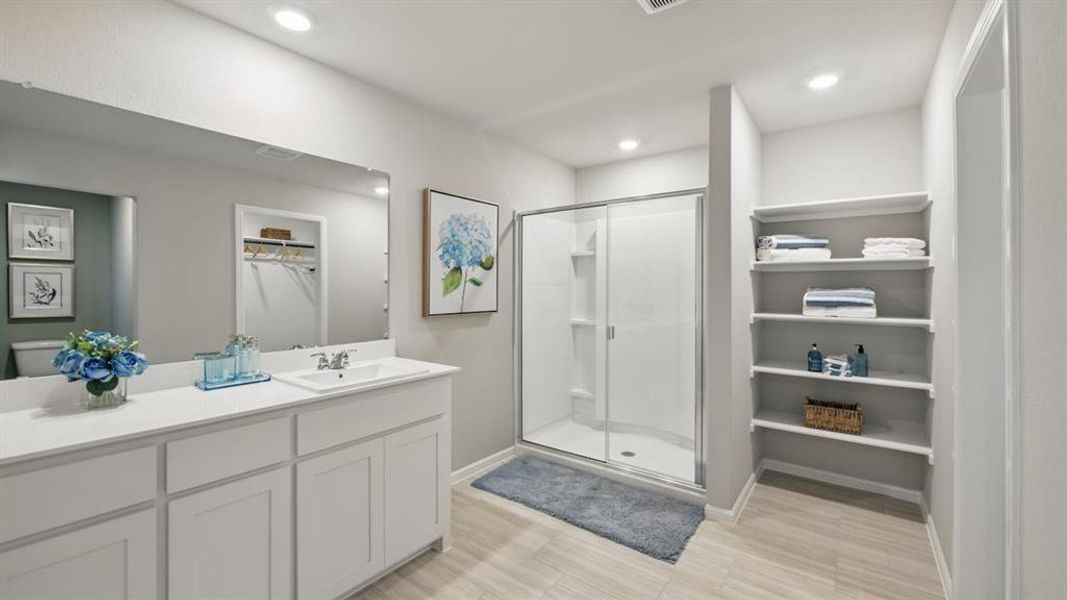Furnished interior view inside a new home in Hickory Grove, Denton (Image 10).