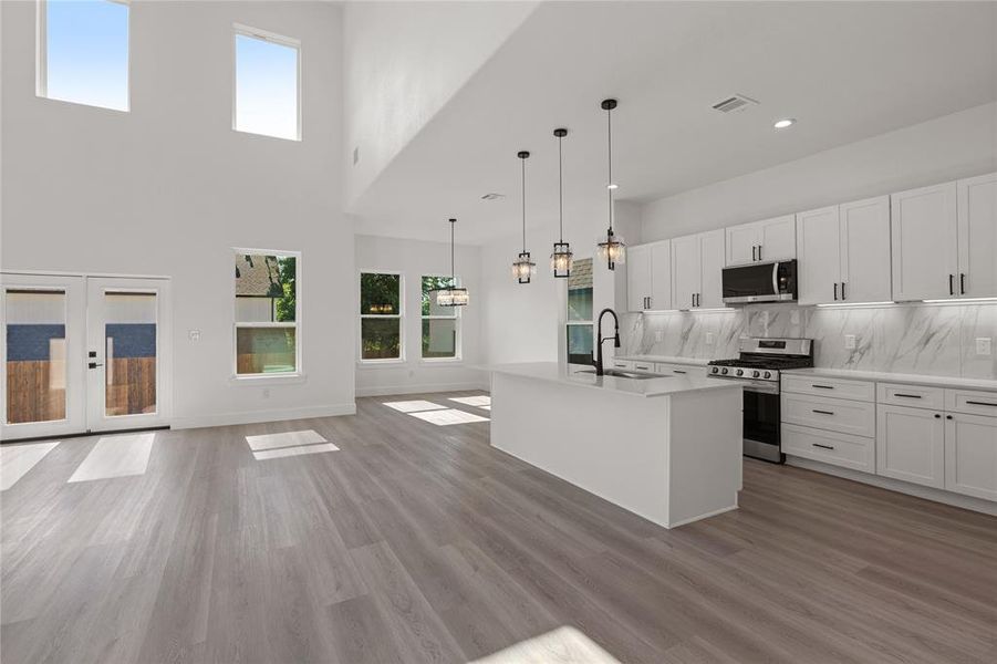 Furnished interior view inside a new home in , McKinney (Image 10). Furnished interior view inside a new home in , McKinney (Image 10).