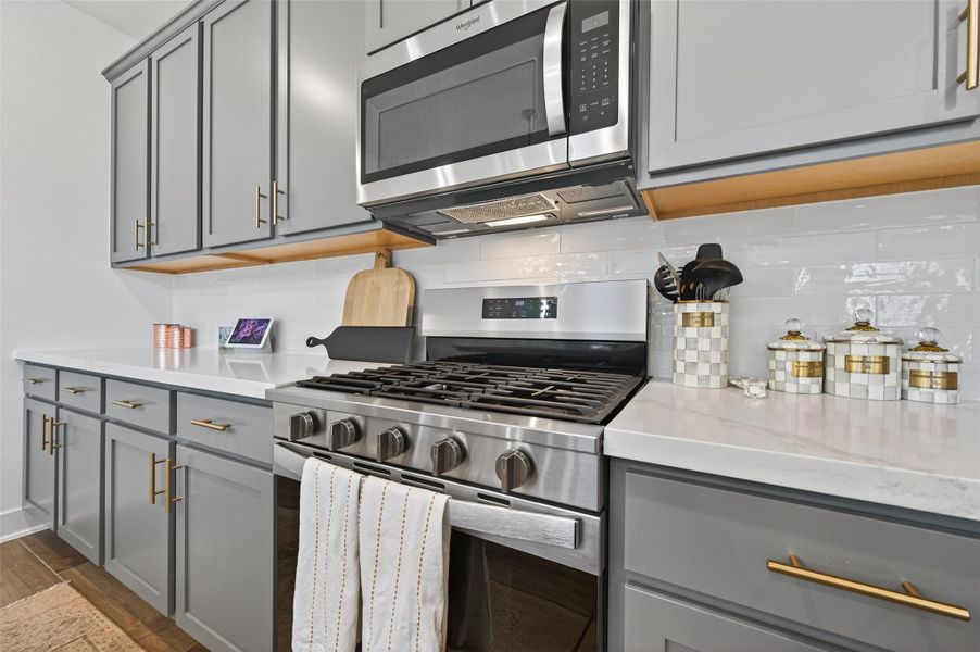 Furnished interior view inside a new home in Elyson - 40', Katy (Image 34). Furnished interior view inside a new home in Elyson - 40', Katy (Image 34).