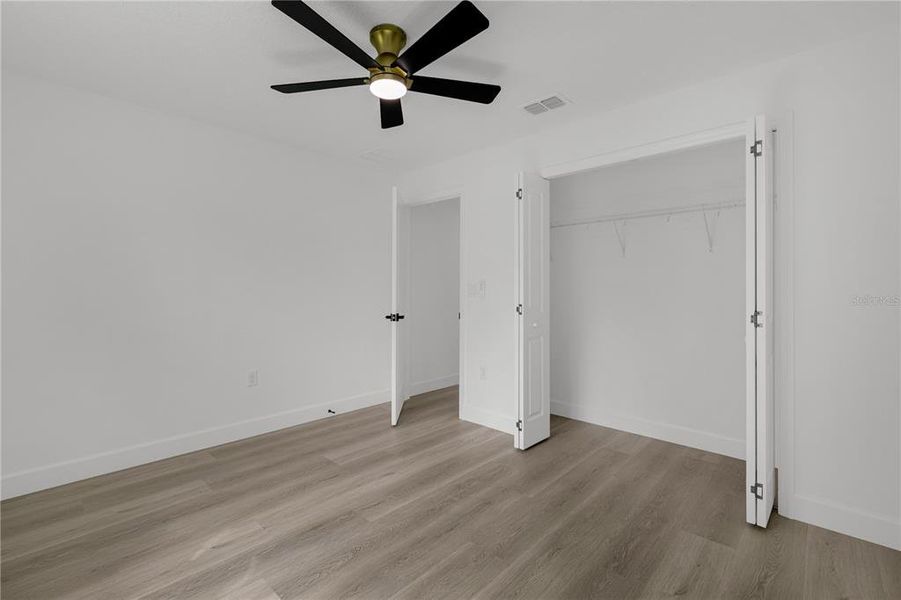 Spacious, unfurnished interior of a new home in , Ocala (Image 22).