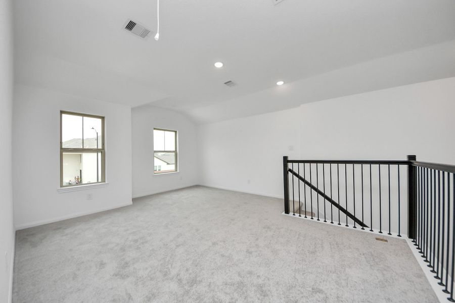 Spacious, unfurnished interior of a new home in Elyson, Katy (Image 26).