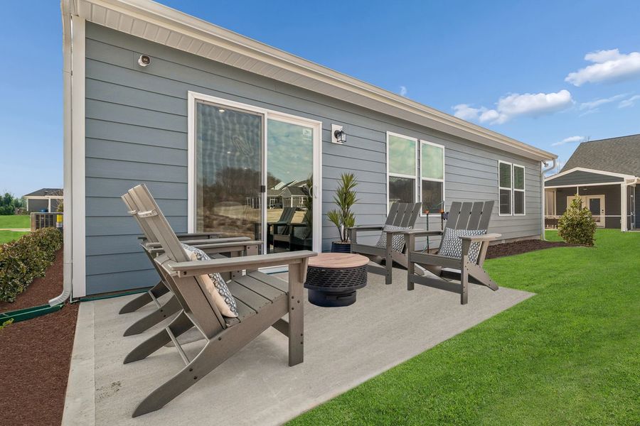 Representative exterior details of a home built from the The Irving by Stanley Martin Homes in The Retreat at Laurelbrook, Sherrills Ford (Image 3).