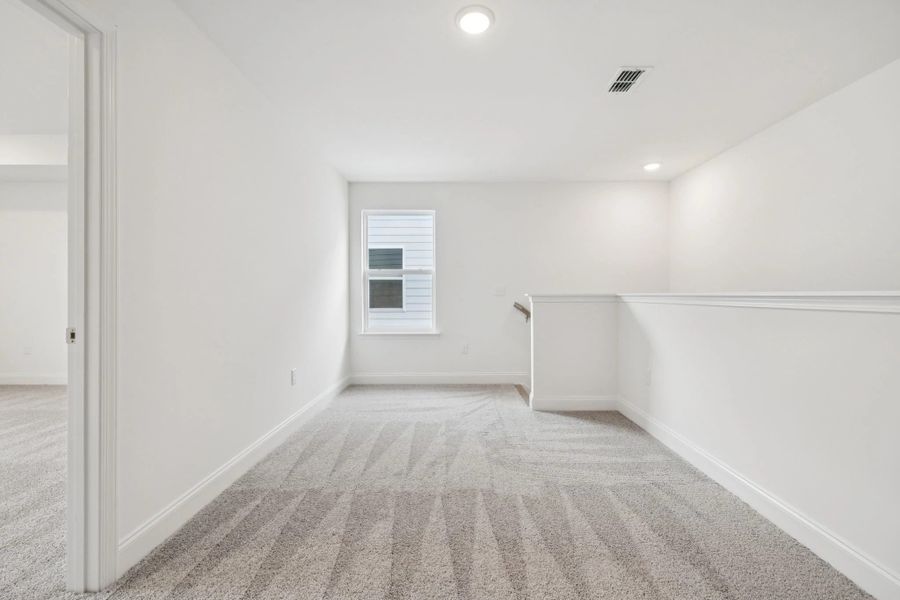 Spacious, unfurnished interior of a new home in Ascent at Arbor Ridge, La Vergne (Image 39).