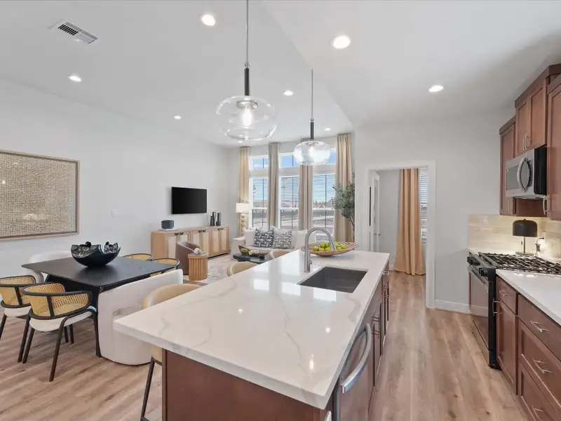 Furnished interior view inside a new home in Uptown District, Houston (Image 4).