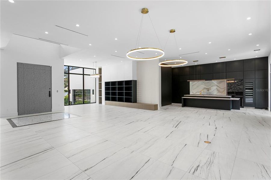 Spacious, unfurnished interior of a new home in Snell Isles, St. Petersburg (Image 23). Spacious, unfurnished interior of a new home in Snell Isles, St. Petersburg (Image 23).