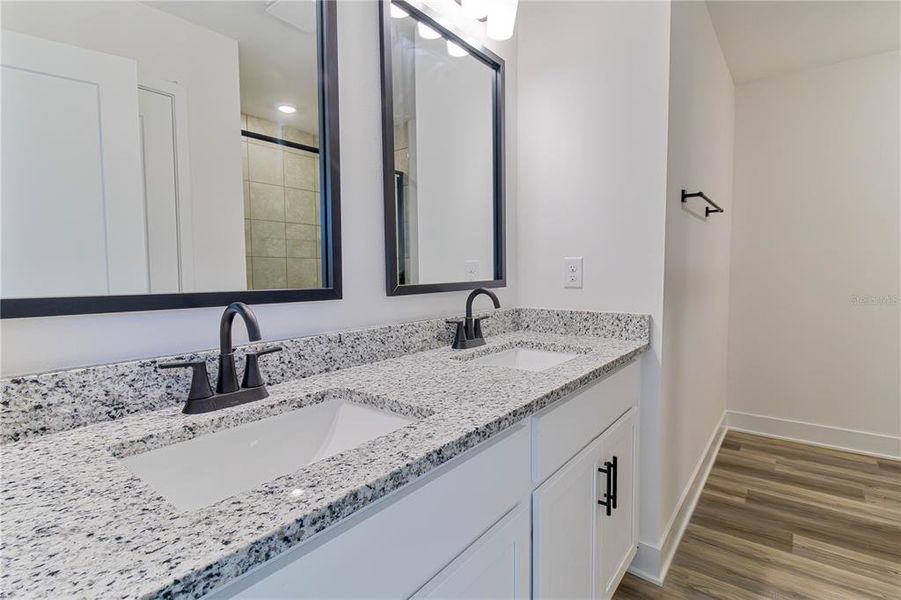 Close-up of interior finishes inside a home in Briarwood, Alachua (Image 10).