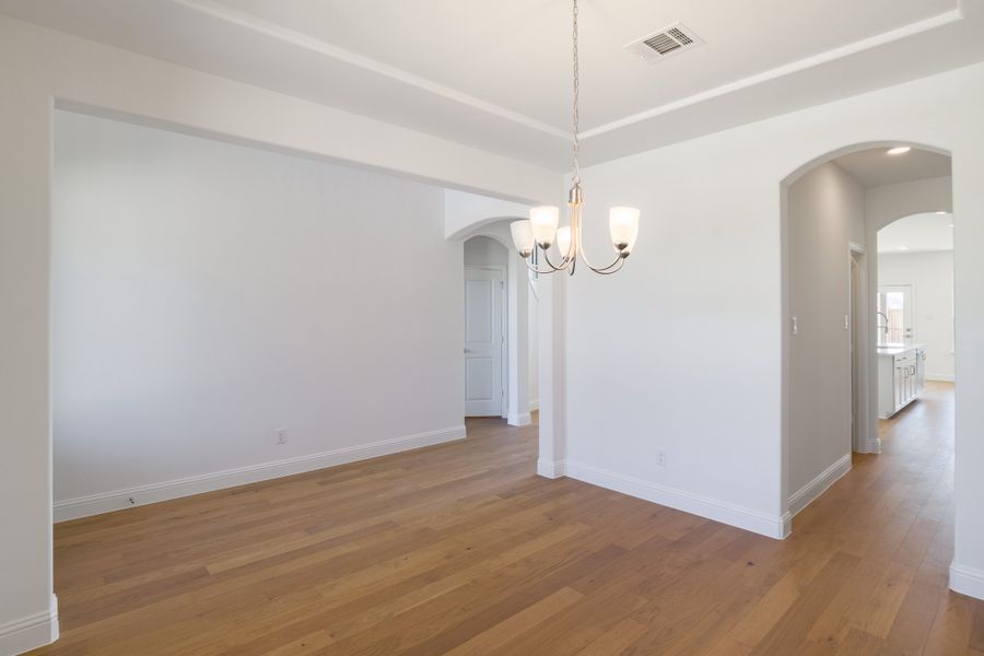 Spacious, unfurnished interior of a new home in Enclave at Legacy Hills, Celina (Image 23).