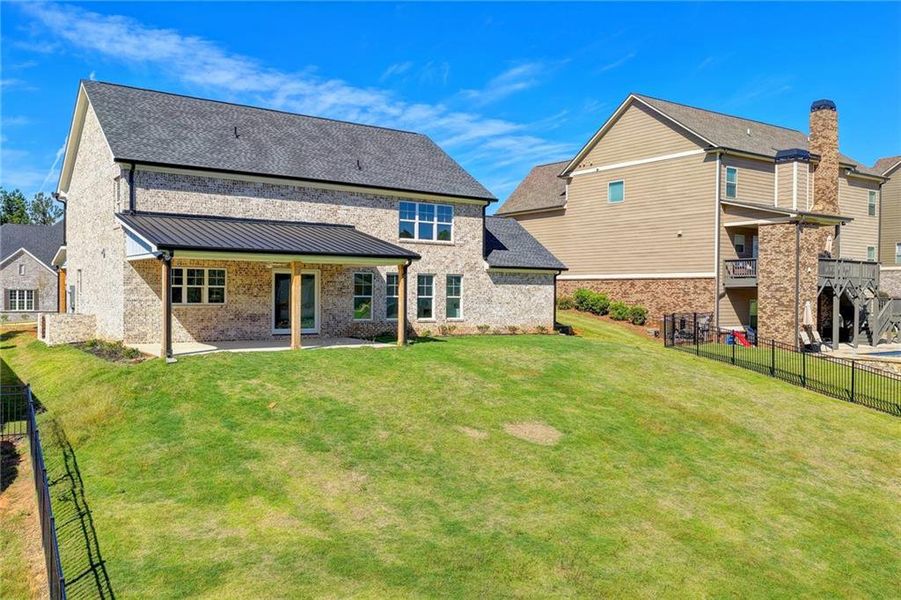 Exterior details and patio area of a home in , Jefferson (Image 2).
