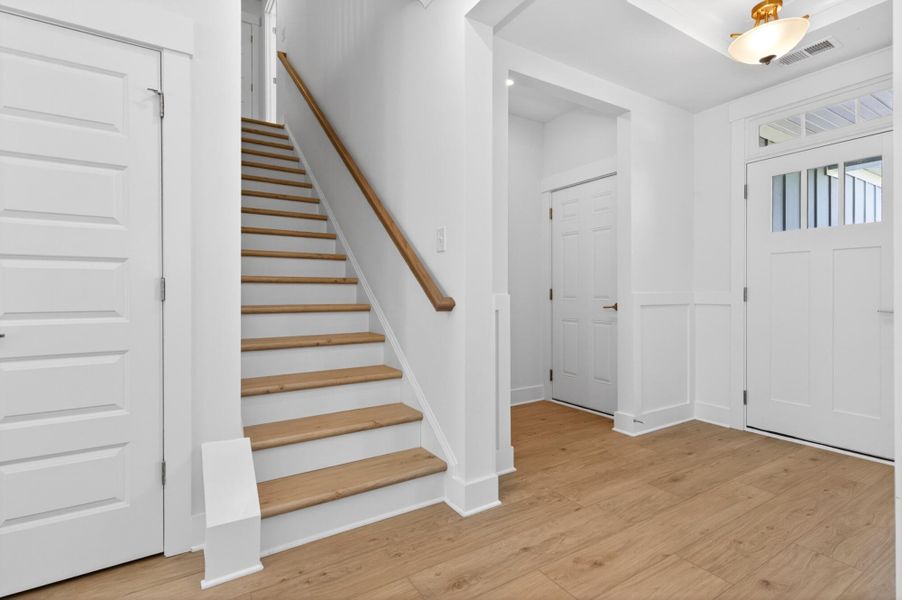 Spacious, unfurnished interior of a new home in Hancock Farms, Aiken (Image 11).