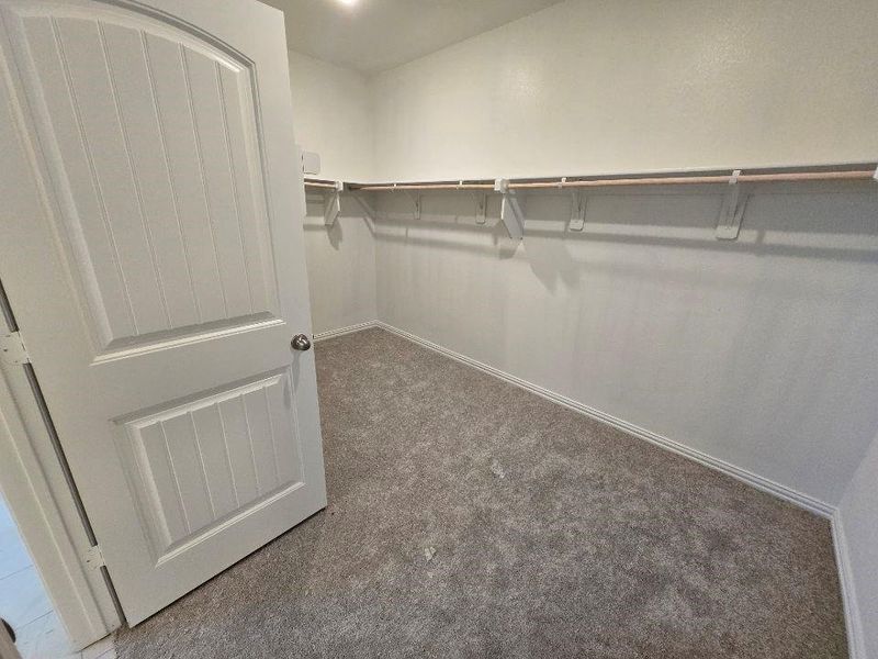 Spacious, unfurnished interior of a new home in Hillview Addition, Decatur (Image 6).