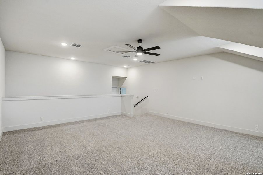 Spacious, unfurnished interior of a new home in Mesa Western, Cibolo (Image 46). Spacious, unfurnished interior of a new home in Mesa Western, Cibolo (Image 46).