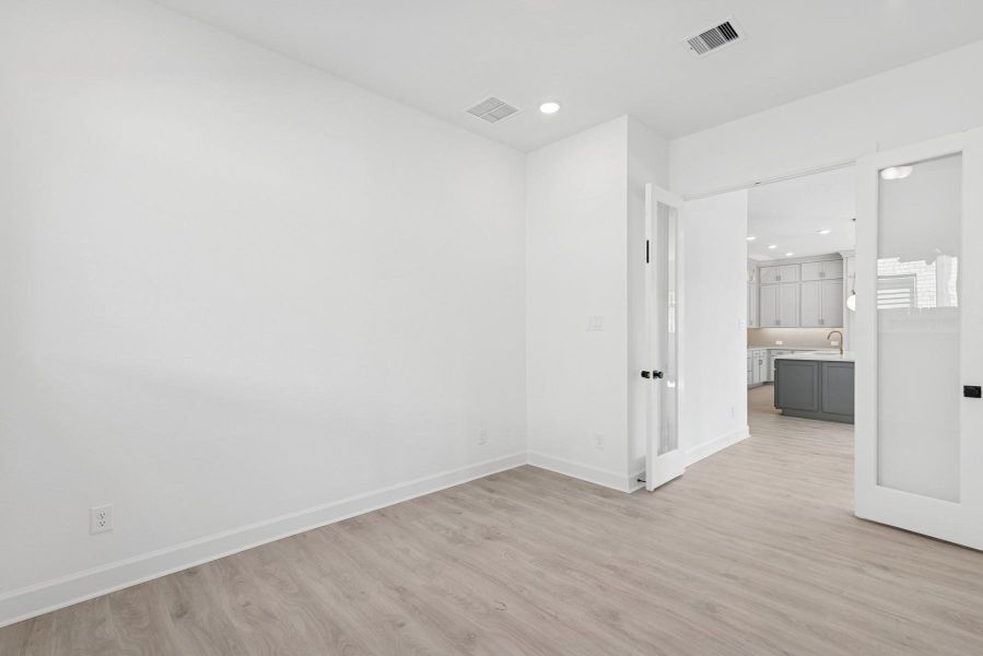 Spacious, unfurnished interior of a new home in The Highlands 55' - Encore Collection, Porter (Image 13). Spacious, unfurnished interior of a new home in The Highlands 55' - Encore Collection, Porter (Image 13).