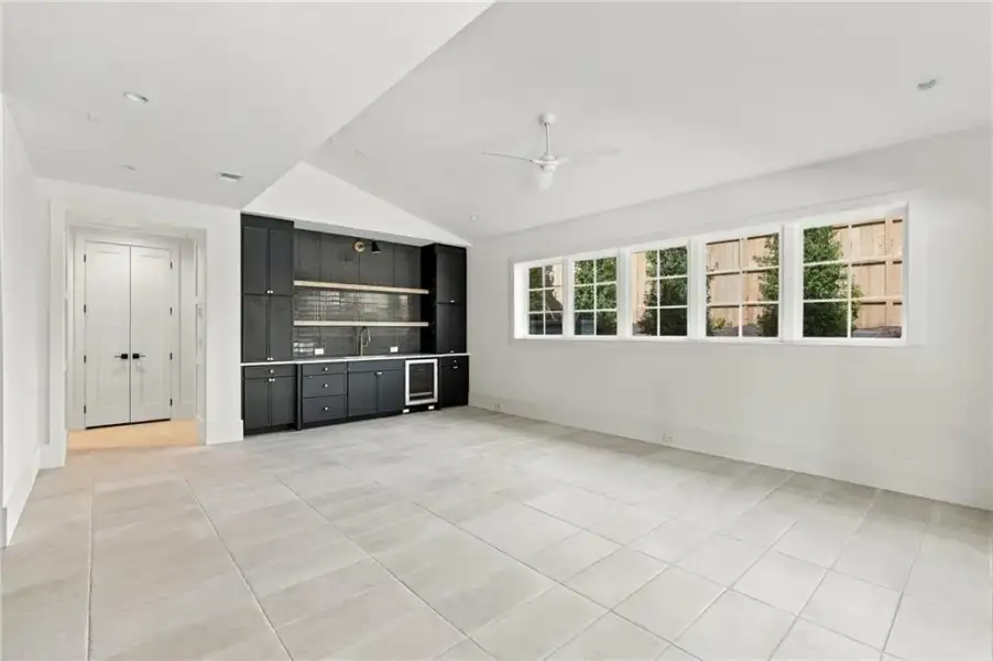 Spacious, unfurnished interior of a new home in , Atlanta (Image 80).