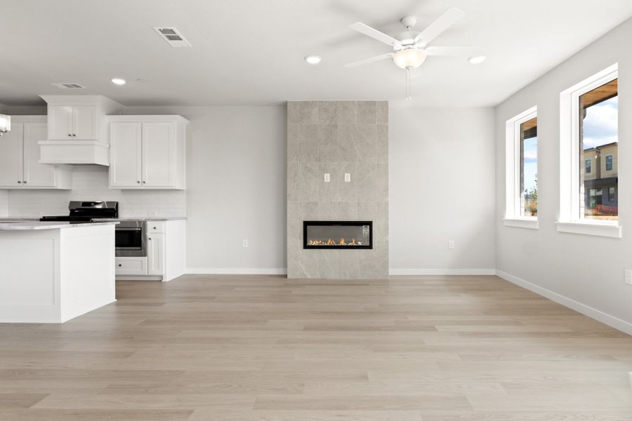 Spacious, unfurnished interior of a new home in Ten Mile Creek, Celina (Image 23).