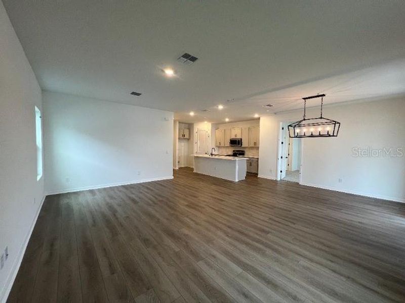 Spacious, unfurnished interior of a new home in , Kissimmee (Image 23).