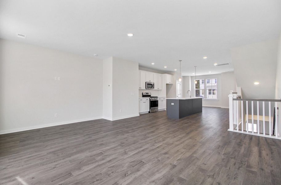 Spacious, unfurnished interior of a new home in , Johns Island (Image 31).