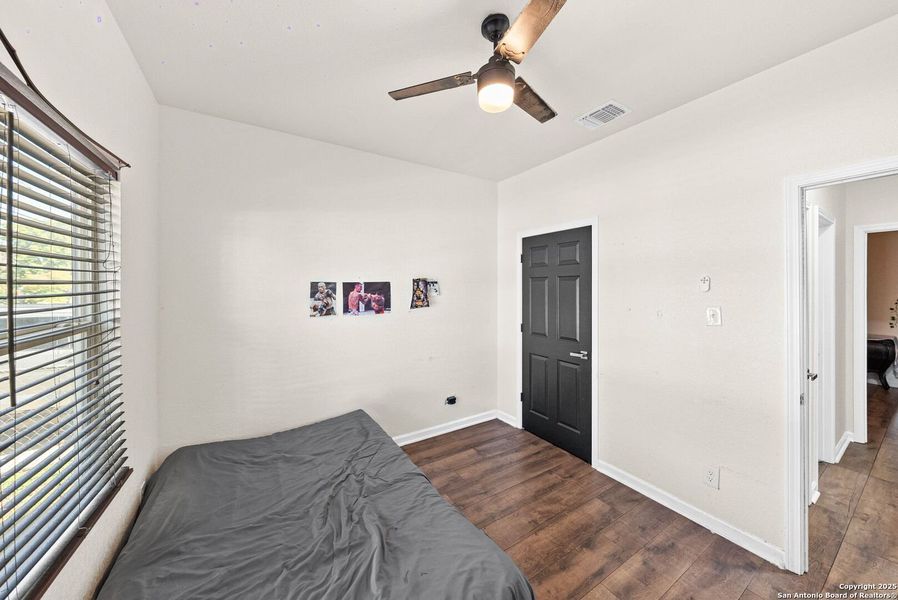 Image 29 of a home in . Image 29 of a home in .