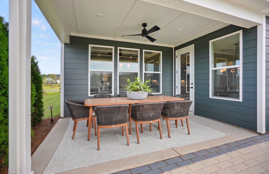 Representative exterior details of a home built from the Renown by Del Webb in Carolina Riverside, Belmont (Image 3).