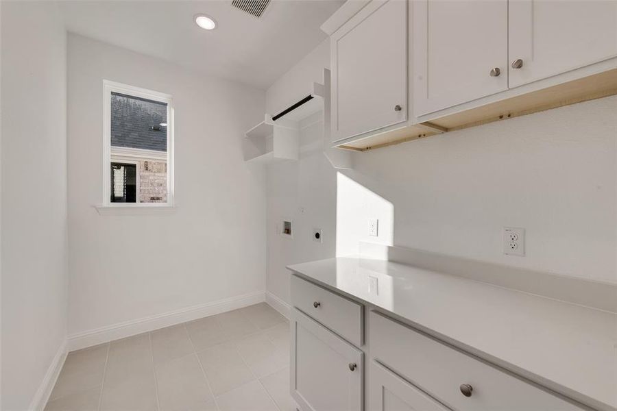 Furnished interior view inside a new home in Wildflower Ranch, Justin (Image 8).