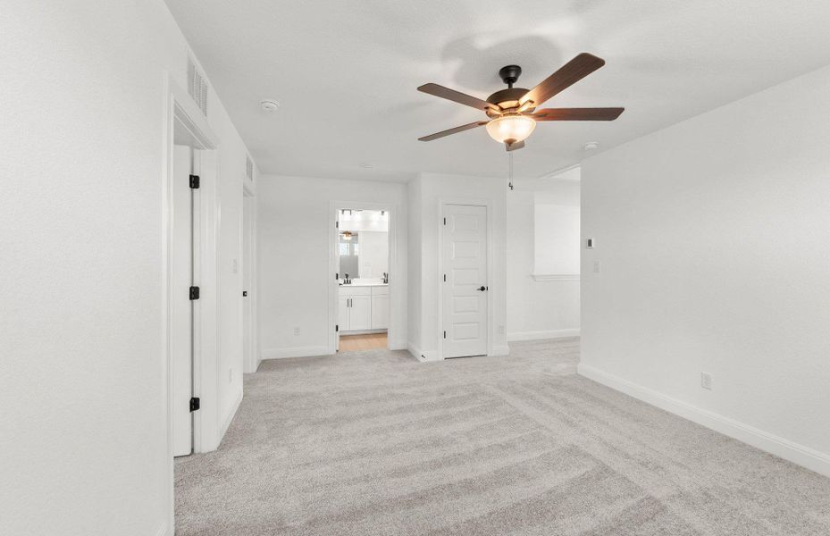 Spacious, unfurnished interior of a new home in Lagos, Manor (Image 18). Spacious, unfurnished interior of a new home in Lagos, Manor (Image 18).