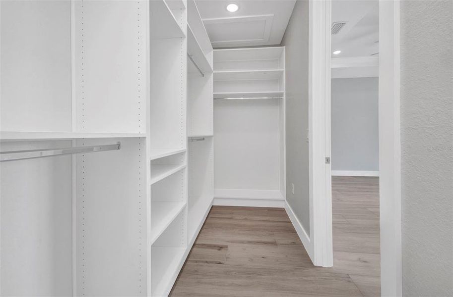 Spacious, unfurnished interior of a new home in , Punta Gorda (Image 13).