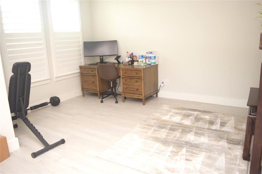 Furnished interior view inside a new home in , Hickory Creek (Image 8).