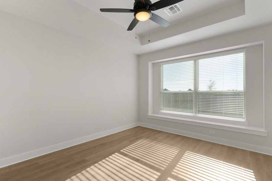 Spacious, unfurnished interior of a new home in Lariat, Liberty Hill (Image 26).