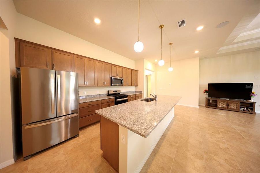Furnished interior view inside a new home in , Orlando (Image 19).