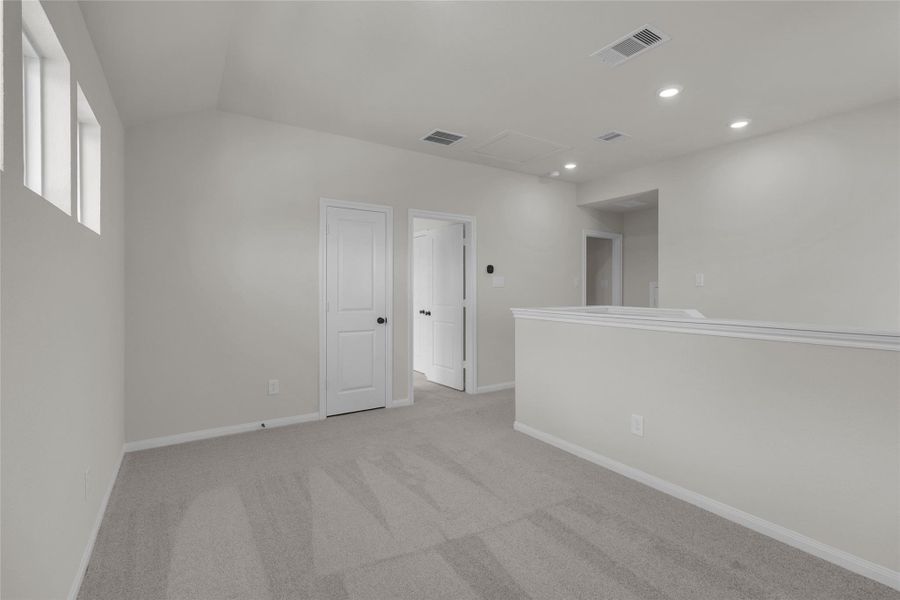 Spacious, unfurnished interior of a new home in Elyson, Katy (Image 33).