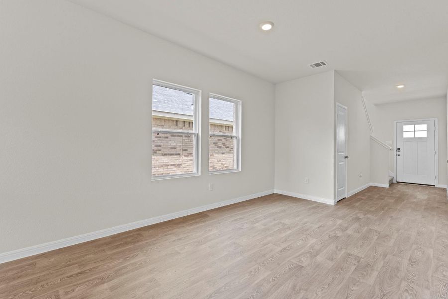 Spacious, unfurnished interior of a new home in Whisper South, San Marcos (Image 18).