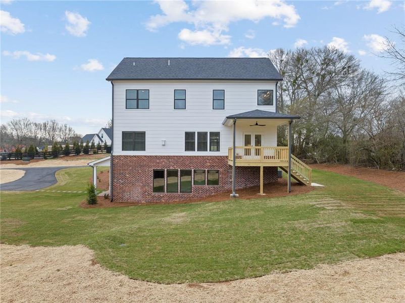 Exterior details and patio area of a home in , Dawsonville (Image 4).