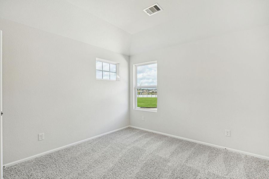 Spacious, unfurnished interior of a new home in Saint Tropez, Huffman (Image 13).