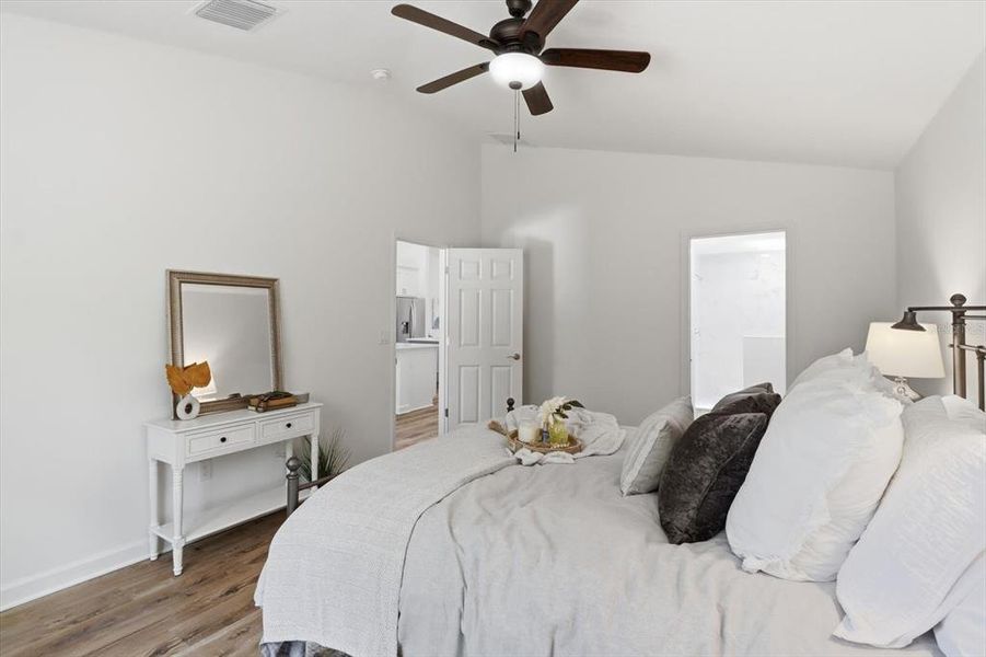 Furnished interior view inside a new home in , Crystal River (Image 34).