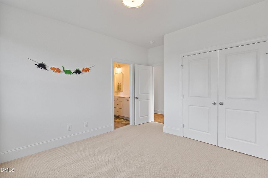 44-807 Crimson_7323 44-807 Crimson_7323