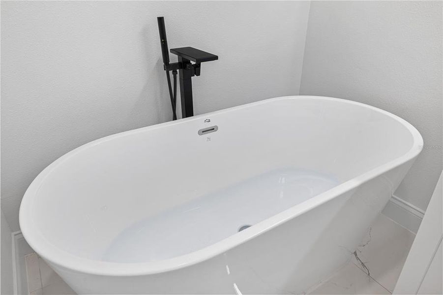 Close-up of interior finishes inside a home in , Citrus Springs (Image 14).