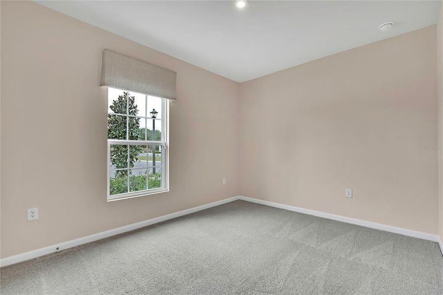 Spacious, unfurnished interior of a new home in , Sumterville (Image 43).