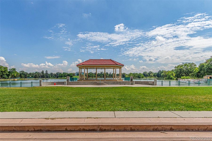 Community amenities in , Denver (Image 26).