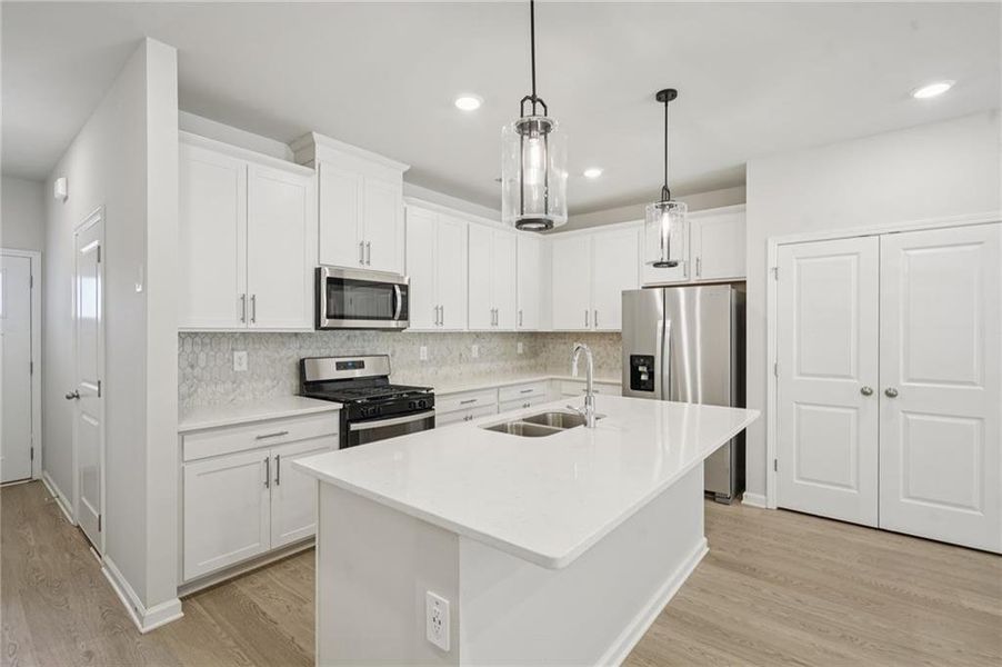 Furnished interior view inside a new home in Avalon - Parc Series, Conyers (Image 5). Furnished interior view inside a new home in Avalon - Parc Series, Conyers (Image 5).